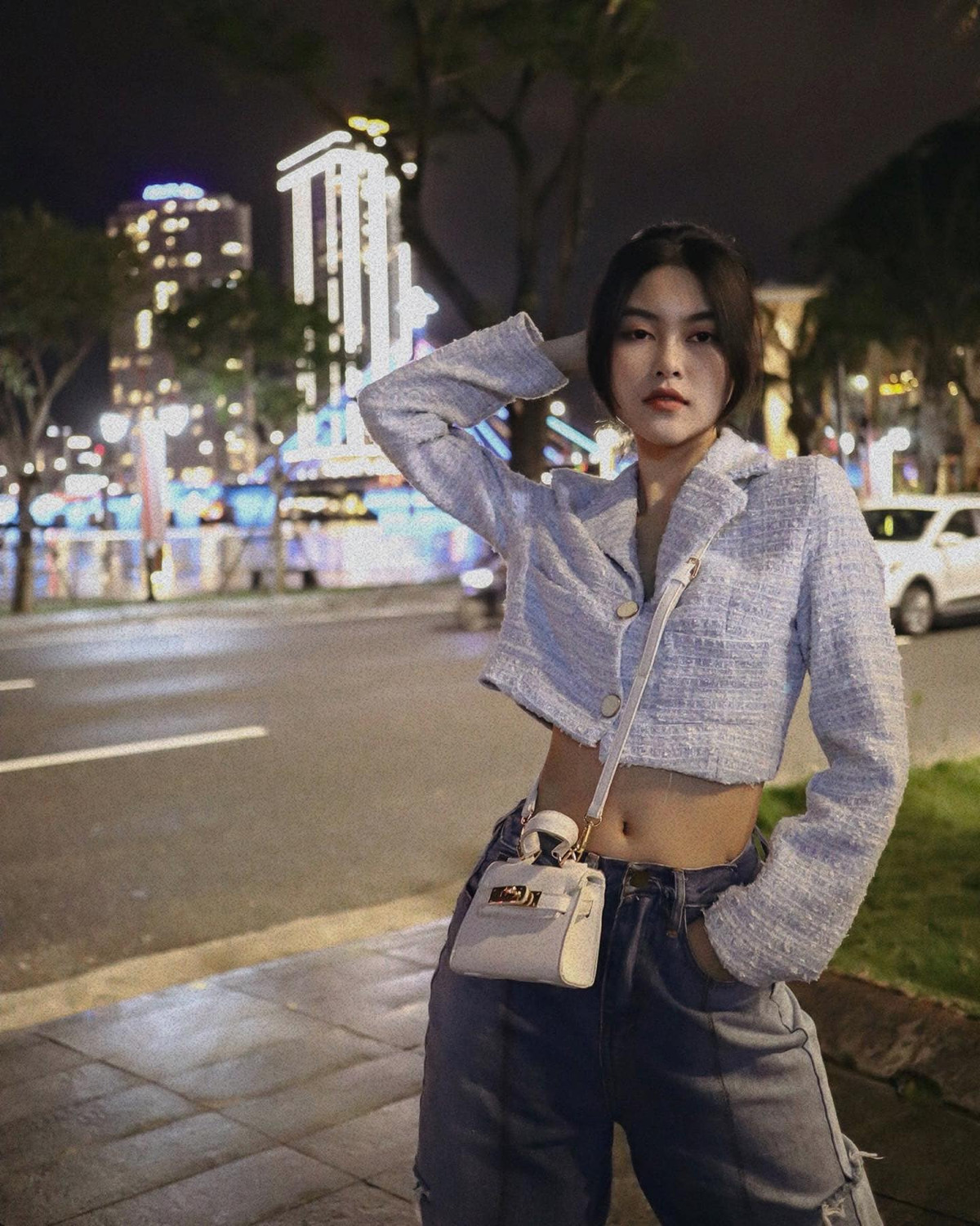 Tiểu Thảo từng chia sẻ thẳng thắn về những rắc rối mình gặp phải khi theo đuổi gu ăn mặc nóng bỏng.