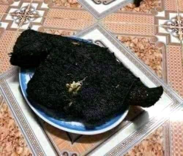 Khi hội ghét bếp ý định nấu cho những người thân yêu một món ngon nào đó, nhưng càng nấu lại càng sai như dưới đây hẳn không chỉ khiến mẹ chồng mà cả mẹ đẻ cũng phải quan ngại sâu sắc.