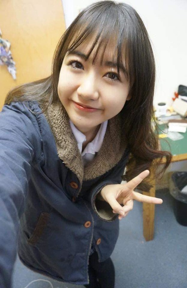 Cách đây 8 năm, Vũ Quỳnh Anh (biệt danh Phoanh Charmmie) là hot girl tuổi teen từng nổi như cồn trên mạng xã hội.