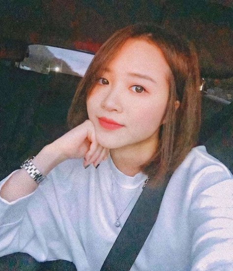 Cặp đôi này tổ chức lễ ăn hỏi vào hồi tháng 4/2021. Ngày vui của cặp đôi được giấu kín, bảo mật một cách tối đa.