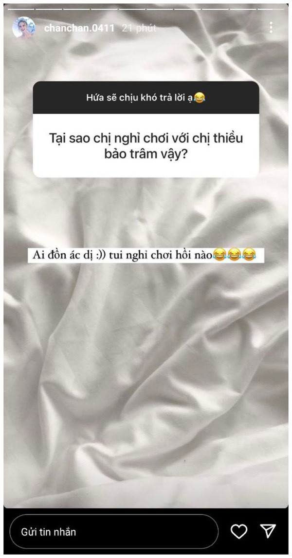 Mới đây trên Instagram cá nhân, nàng hot girl 2K đã lên tiếng về tình trạng hiện tại với Thiều Bảo Trâm. Cụ thể, khi Xoài Non mở mục hỏi đáp trên story tại Instagram cá nhân cô nàng đã nhận được một câu hỏi có nội dung: "Tại sao chị nghỉ chơi với chị Thiều Bảo Trâm ạ".