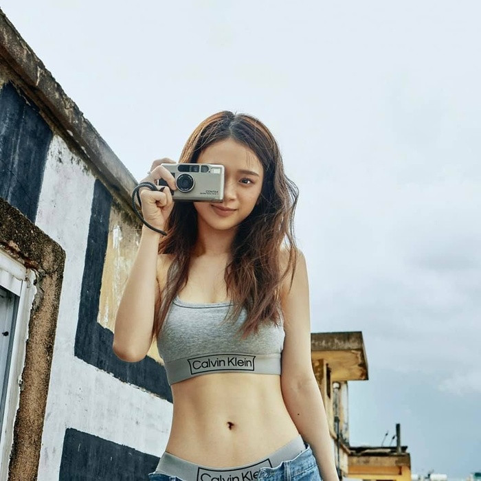 Để có được vóc dáng hoàn hảo, Linh Ka cho thấy nỗ lực rèn luyện nghiêm túc. Cô từng chia sẻ nhiều hình ảnh đi tập trên trang cá nhân.