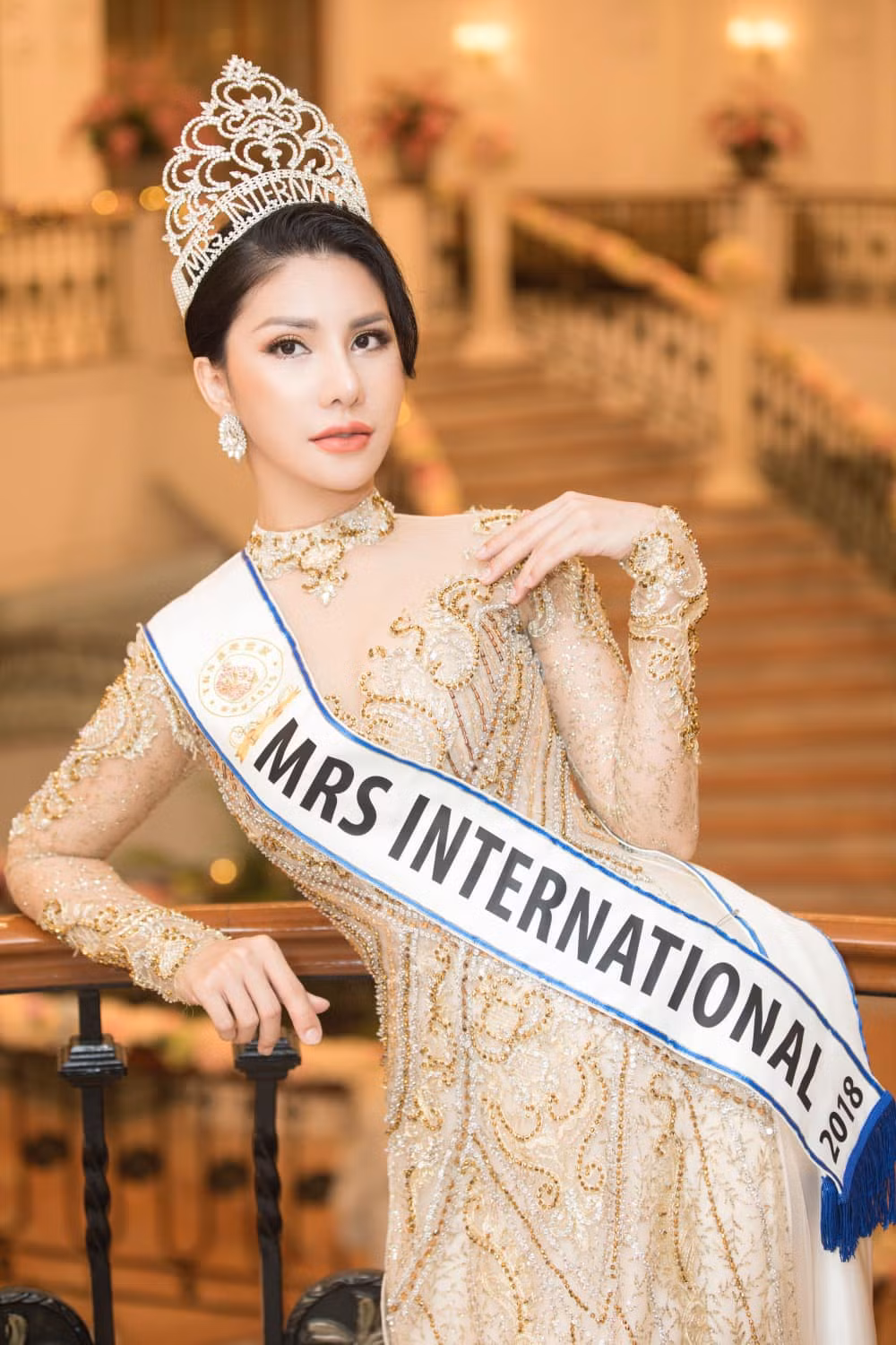 Dù có được danh hiệu từ các cuộc thi nhưng Vương Ngọc Loan vẫn gắn bó với nghề tiếp viên hàng không.