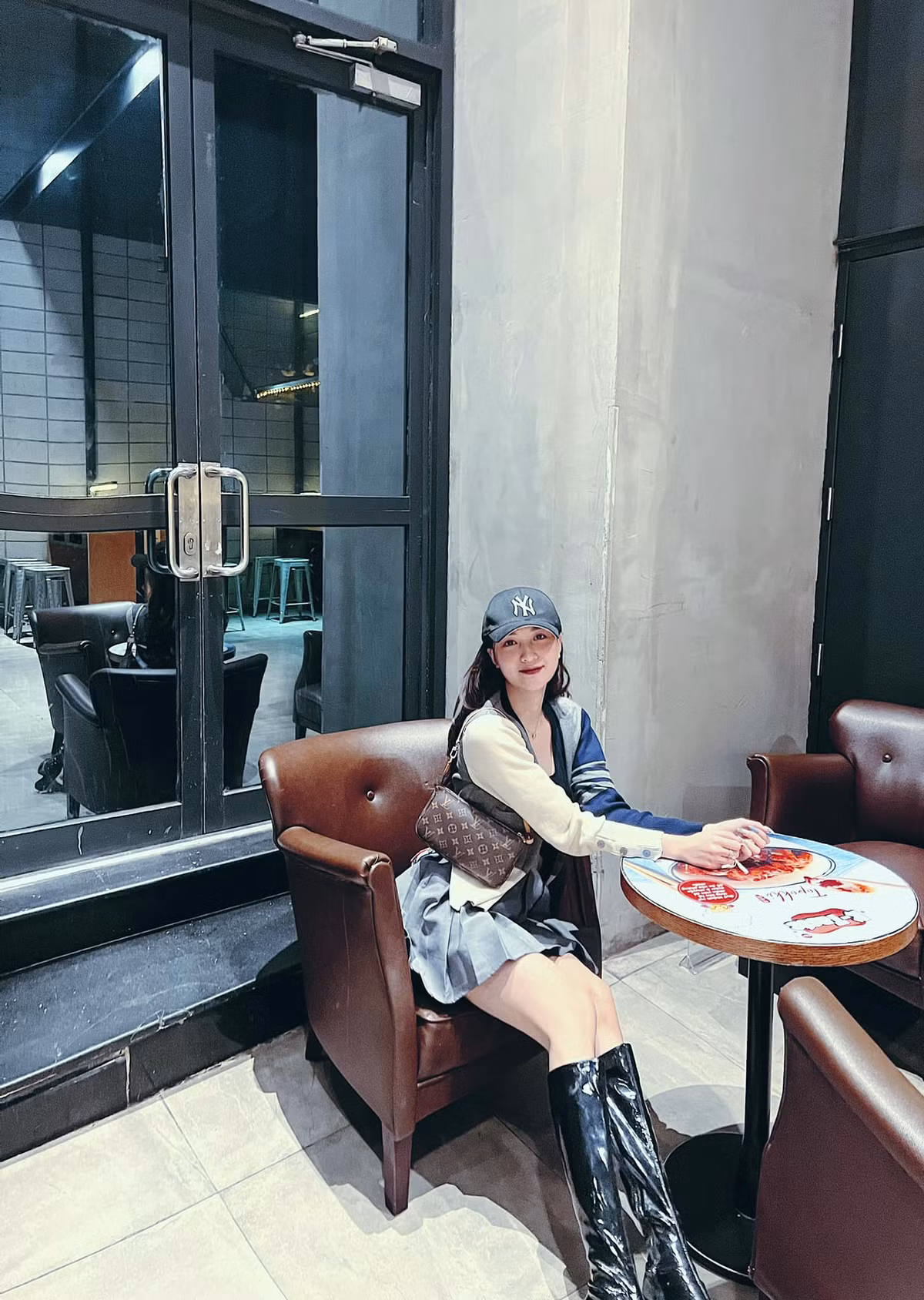 Nữ phụ Về nhà đi con nhận được sự ủng hộ của khán giả khi có thái độ sống tích cực và lạc quan.