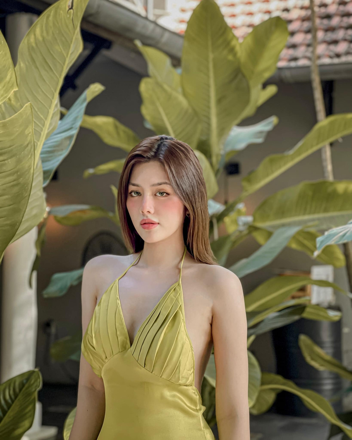 "Tiểu thư RMIT" sở hữu chiều cao ấn tượng 1,82m cùng số đo 3 vòng chuẩn mẫu.