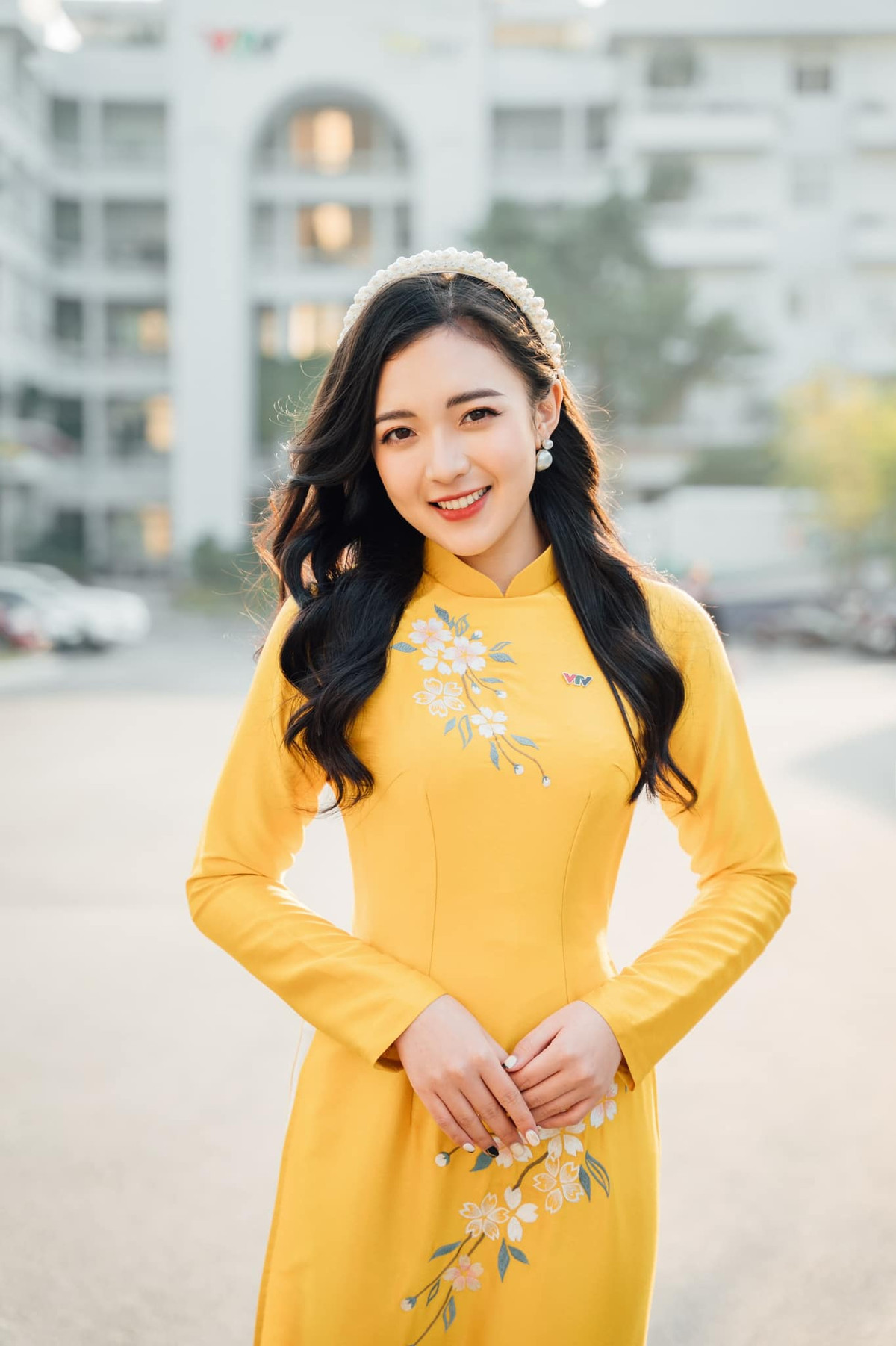 Nhờ vẻ ngoài xinh xắn, dễ thương cùng, nữ MC VTV Phương Thảo đã "đốn tim" người hâm mộ mỗi khi cô lên sóng.