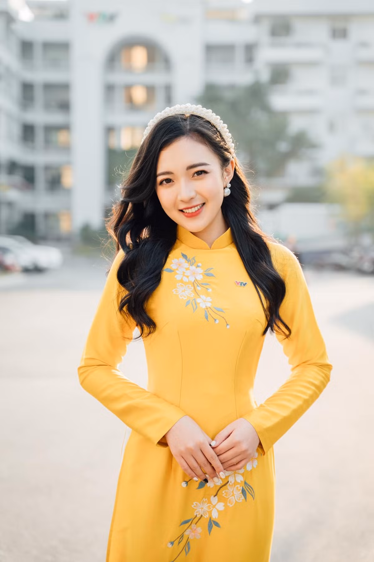 Nhờ vẻ ngoài xinh xắn, dễ thương cùng, nữ MC VTV Phương Thảo đã "đốn tim" người hâm mộ mỗi khi cô lên sóng.