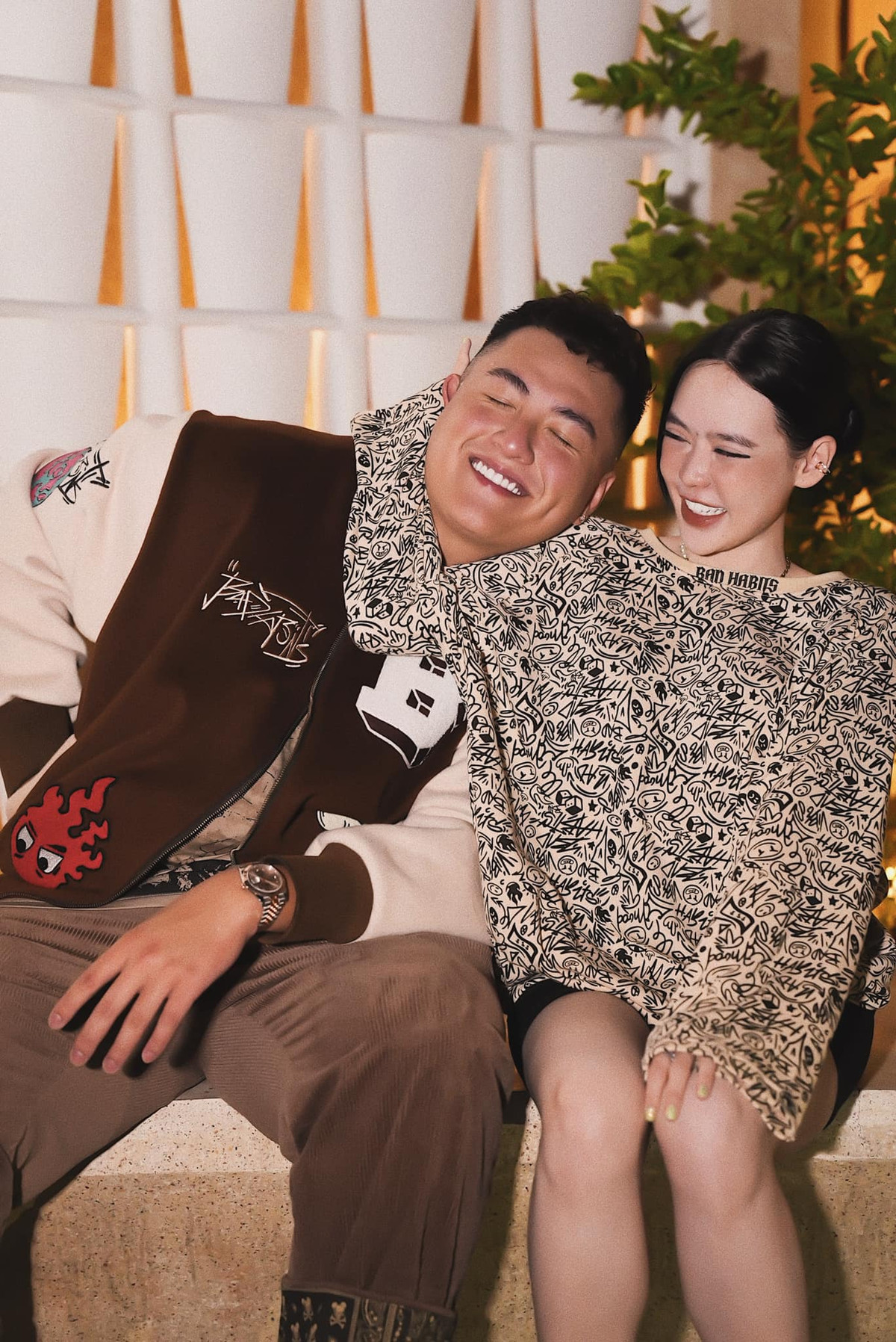 Vân Tiny cũng là cựu hot girl đình đám một thời, không chỉ gây chú ý khi làm dâu hào môn, cô còn có sức hút hơn cả khi sở hữu thân hình nóng bỏng, gợi cảm.