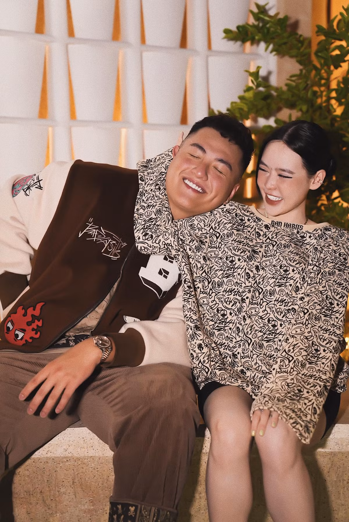 Vân Tiny cũng là cựu hot girl đình đám một thời, không chỉ gây chú ý khi làm dâu hào môn, cô còn có sức hút hơn cả khi sở hữu thân hình nóng bỏng, gợi cảm.