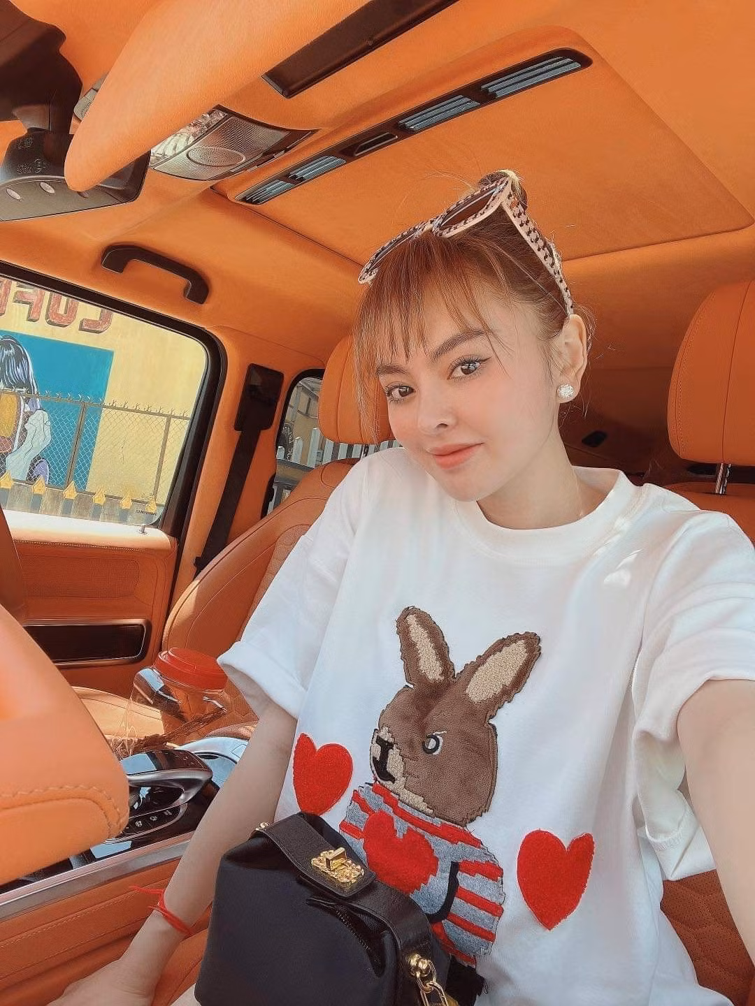 Hiện tại, cô sở hữu một cửa hàng kinh doanh thời trang ở TP HCM. Trên trang cá nhân, Trang Nemo không ngại công khai cuộc sống sang chảnh. Ảnh: Tổng hợp