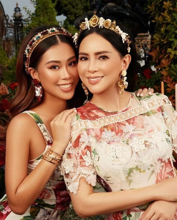 Đến nay, đã ngoài 50 tuổi nhưng phu nhân tỷ phú Johnathan Hạnh Nguyễn vẫn "gây bão" vì phong độ nhan sắc và khả năng "hack tuổi" đỉnh cao.