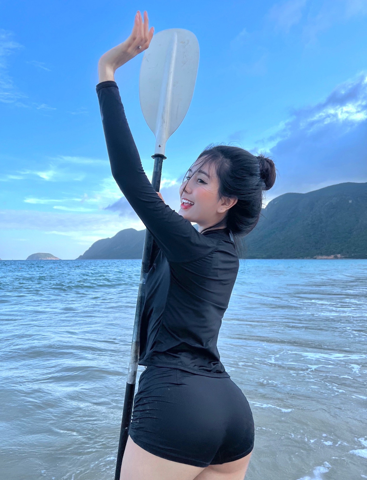 Bên cạnh việc sở hữu gương mặt xinh xắn, nụ cười rạng rỡ, vóc dáng nuột nà của Võ Ngọc Trân cũng là thứ mà không ai không mơ ước.