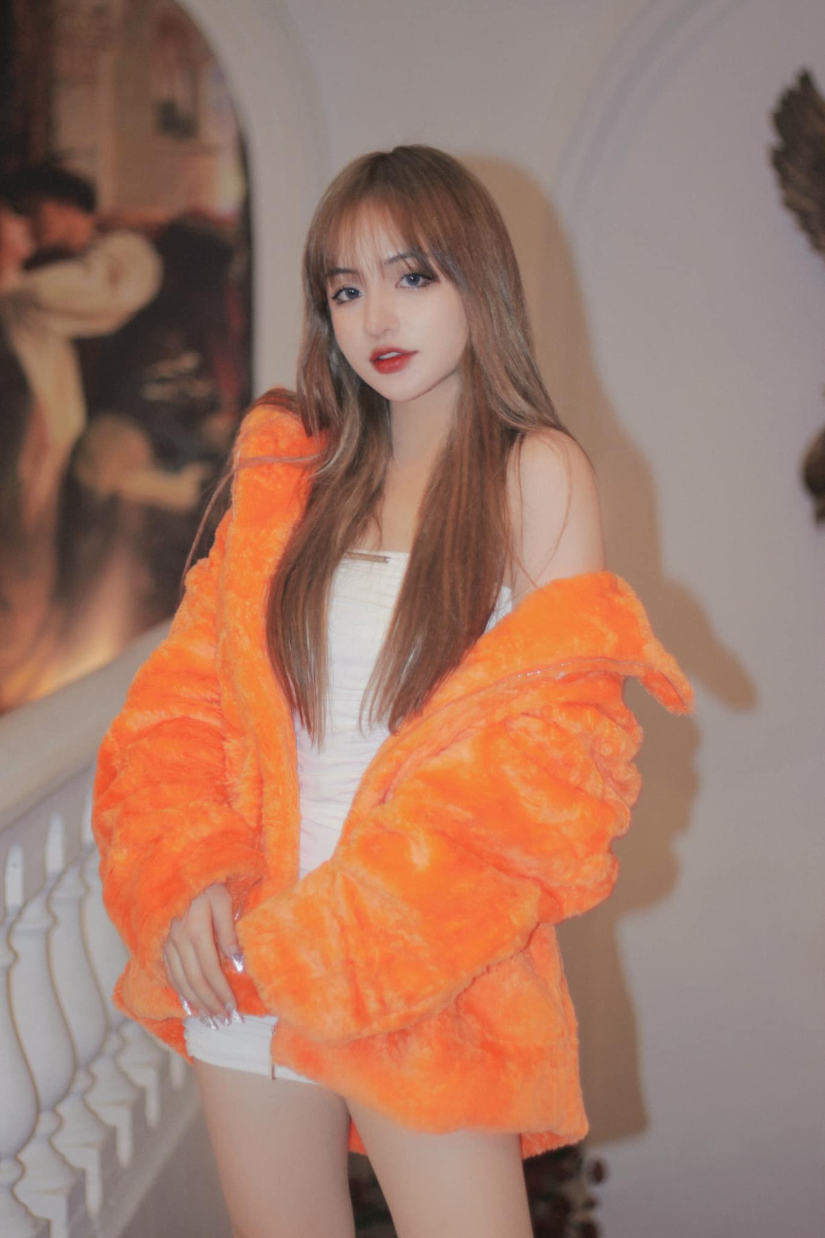 Theo chia sẻ của Thanh Vân, mỗi tháng cô chi khoảng 5 triệu đồng đi spa làm đẹp, thư giãn. Con số này chưa kể đến mỹ phẩm chăm sóc da, tóc tại nhà hay chi phí cho trang phục, xây dựng hình ảnh cũng chiếm kha khá.