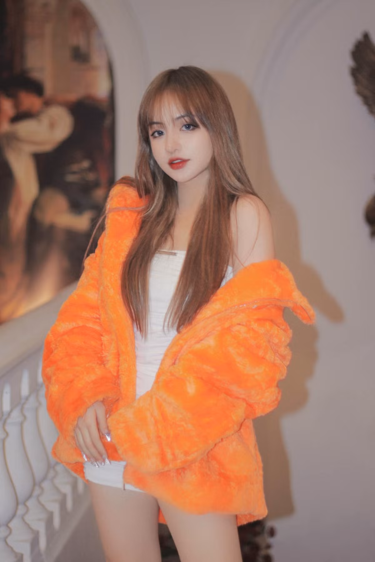 Theo chia sẻ của Thanh Vân, mỗi tháng cô chi khoảng 5 triệu đồng đi spa làm đẹp, thư giãn. Con số này chưa kể đến mỹ phẩm chăm sóc da, tóc tại nhà hay chi phí cho trang phục, xây dựng hình ảnh cũng chiếm kha khá.