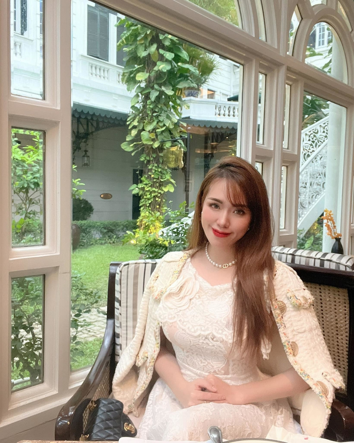 Trên trang cá nhân, Mai Thỏ thường chia sẻ những hình ảnh gợi cảm của mình.