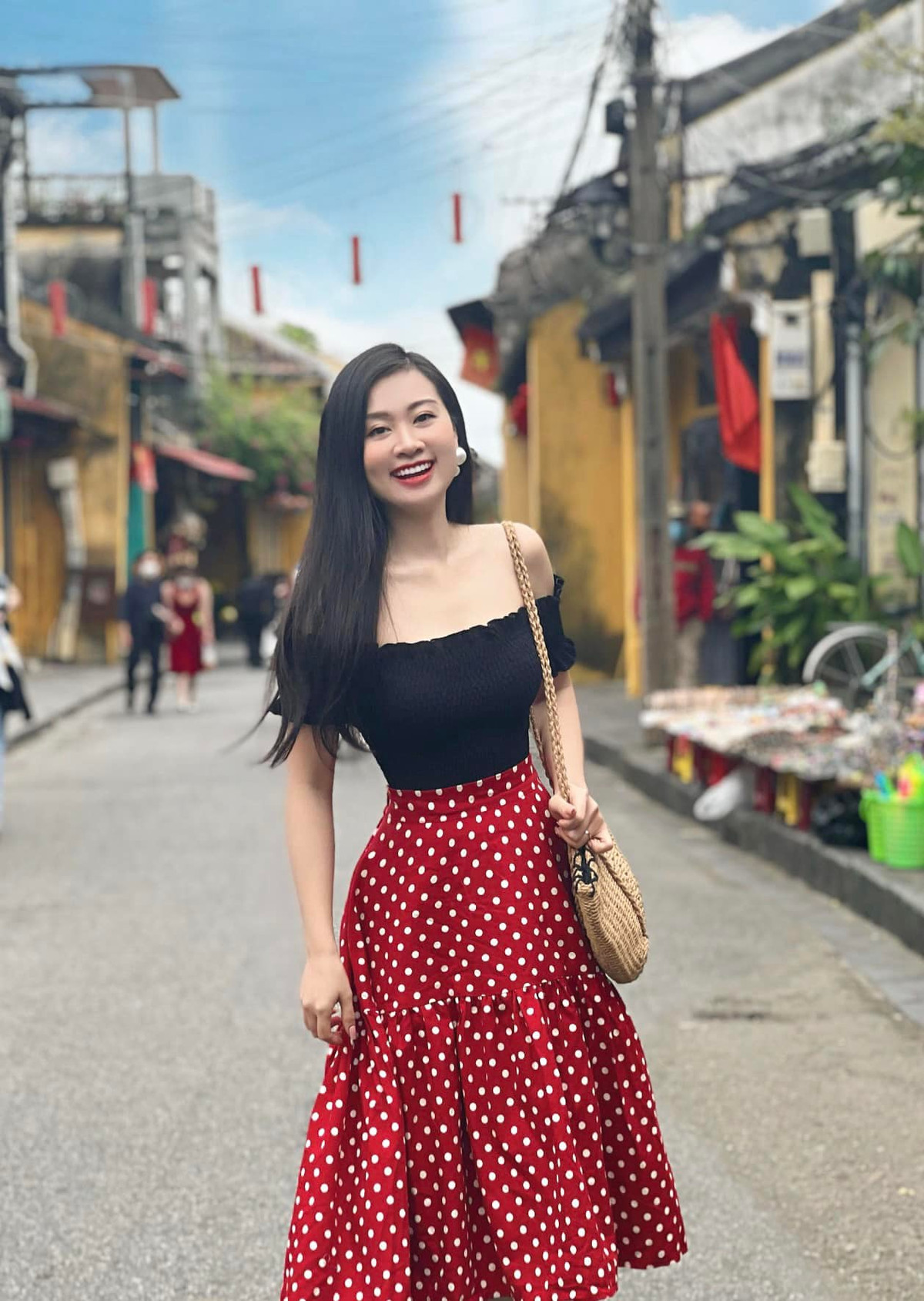 Cô có hai nhóc tì sinh đôi rất dễ thương. Dù bận rộn đến mấy, cô vẫn dành thời gian quan tâm, chăm sóc gia đình nhỏ.