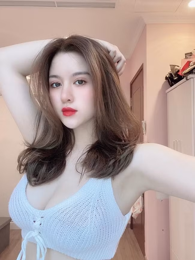 Nhìn những bức ảnh đời thường của Thanh Hải, nhiều người vốn lầm tưởng cô là một mẫu ảnh chuyên nghiệp hoặc huấn luyện viên gym.