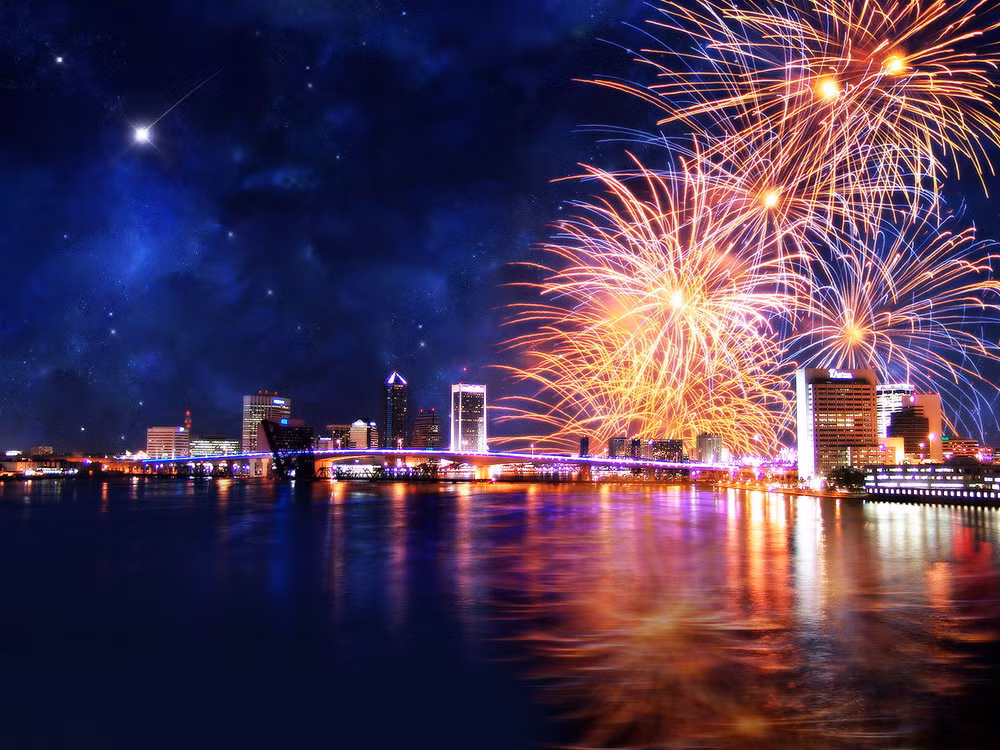 Đến thời đại của hoàng đế Julius Caesar (100-44 TCN) thì hệ thống lịch này đã được cải tiến một cách căn bản thành lịch Julius, đặt nền móng cho Dương lịch ngày nay.