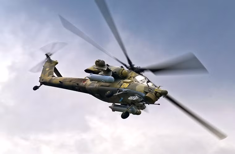 Trực thăng tấn công Mi-28 được thiết kế để chi viện hỏa lực tầm gần cho quân mặt đất, chống xe tăng, xe bọc thép và có khả năng phòng không hạn chế. Buồng lái và một số bộ phận thân cũng được bọc giáp phù hợp với tác chiến tầm thấp. Nguồn ảnh: Wiki