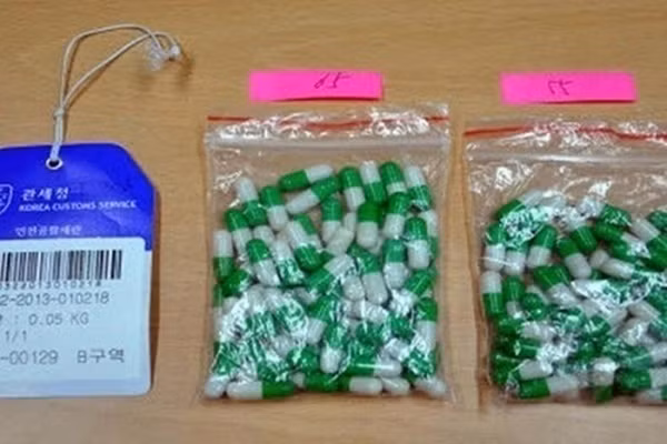 Hang nghin vien thuoc con nhong khong ro nguon goc suyt ra thi truong-Hinh-2