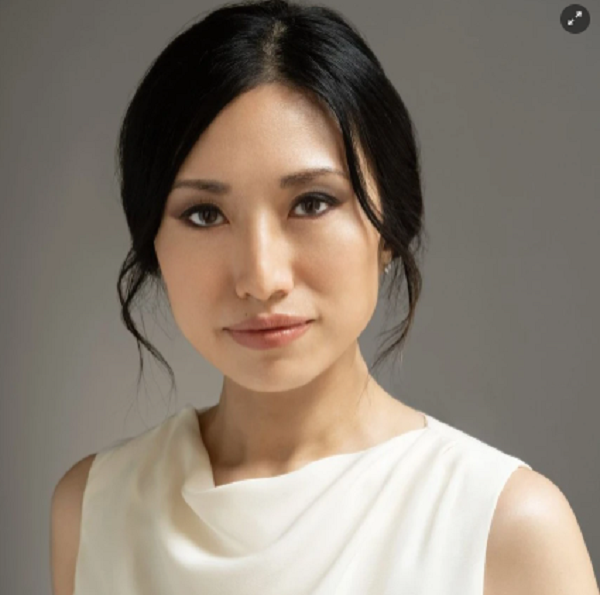 Hoi ky lam tro ly cho ty phu pho Wall