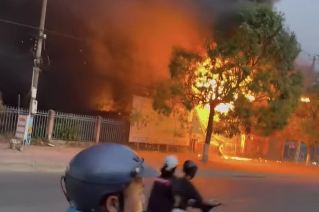 Cháy xe máy cháy ở Bình Thuận: Lập hội đồng thẩm định giá - Hình 2 Chay xe may chay o Binh Thuan: Lap hoi dong tham dinh gia-Hinh-2