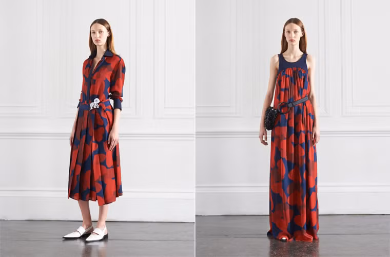 Hai bộ váy hoa hiếm hoi trong bộ sưu tập.