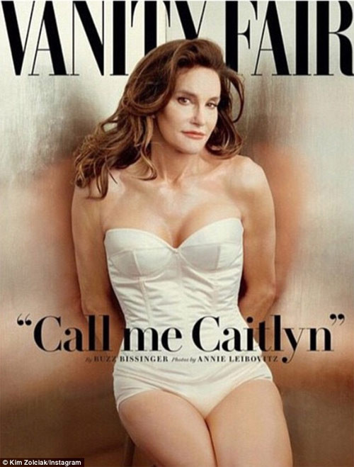 Cha duong Kim Kardashian phau thuat chuyen gioi thanh nu