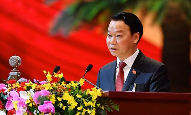  Bí thư Tỉnh ủy Yên Bái Đỗ Đức Duy làm Trưởng Ban Chỉ đạo phòng, chống tham nhũng, tiêu cực tỉnh Yên Bái. Ông Duy 52 tuổi, quê quán: Thái Bình, nguyên Thứ trưởng Bộ Xây dựng.