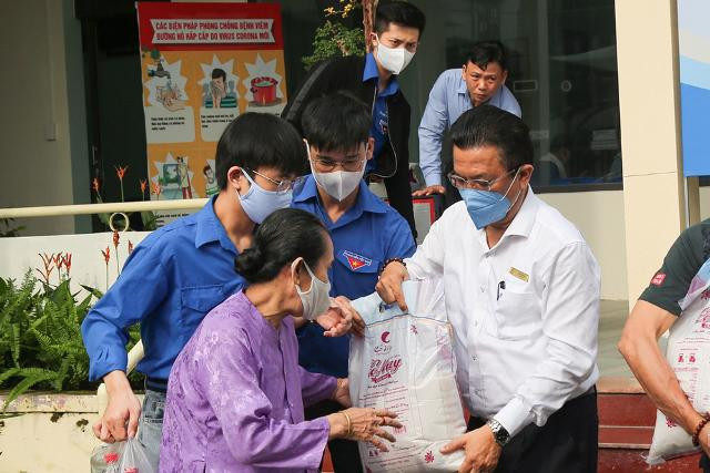 Ha Noi sap to chuc Hoi nghi tong ket 30 nam phong trao thi dua “Nguoi tot, viec tot”