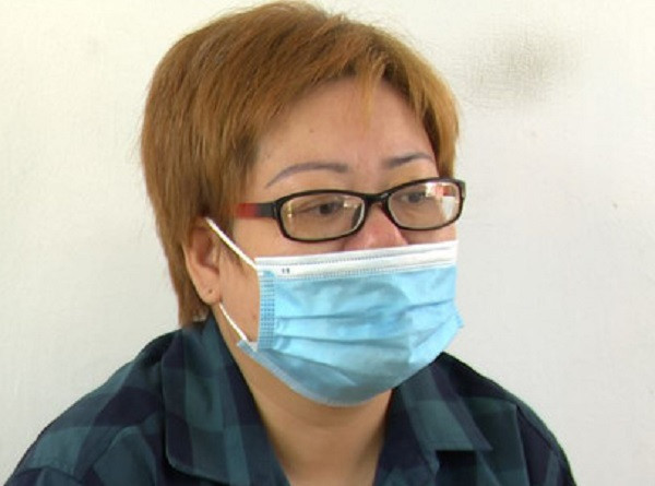  Vợ đâm chết chồng chỉ vì nghi lấy 500 ngàn đồng. Ngày 13/8, Công an Thị xã Cai Lậy (Tiền Giang) khởi tố bị can, bắt tạm giam Nguyễn Thị Thúy Hằng (SN 1982, tạm trú phường 5) về hành vi cố ý gây thương tích. Vụ án xảy ra chiều 29/7, Hằng và chồng là anh Đặng Hải Triều mâu thuẫn, đánh nhau. Hằng cầm dao đâm nhiều nhát vào chồng dẫn đến tử vong. Hằng khai, ngày xảy ra án mạng, Hằng đi chợ mua thực phẩm cho gia đình phát hiện mất 500 ngàn đồng. Nghi ngờ ông Triều lấy nên cự cãi đánh nhau dẫn đến sự việc trên.