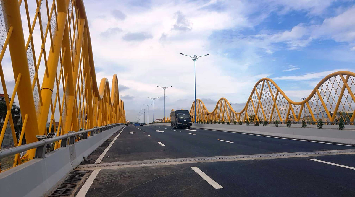 Dự án nhằm giải quyết tình trạng ùn tắc và giảm thiểu tai nạn giao thông khi lưu lượng phương tiện lưu thông qua nút giao ngày càng tăng. 