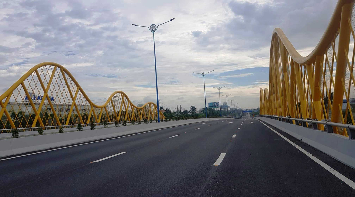 Sau khi dự án được thông xe, cảnh ùn tắc Quốc lộ 5 qua khu vực ngã tư Ngô Quyền – Quốc lộ 5 đã chấm dứt. Các phương tiện lưu thông thuận lợi.