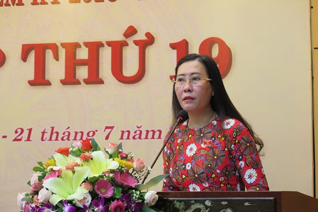 Bà Bùi Thị Quỳnh Vân, sinh năm 1974, quê quán: Phường Trần Phú, thành phố Quảng Ngãi, tỉnh Quảng Ngãi. Bà là Ủy viên dự khuyết Ban chấp hành Trung ương Đảng. Bà Bùi Thị Quỳnh Vân từng đảm nhận các chức vụ như Bí thư Tỉnh Đoàn Quảng Ngãi; Bí thư Huyện ủy Tư Nghĩa; Trưởng ban Dân vận Tỉnh ủy, Bí thư Huyện ủy Lý Sơn; Chủ tịch Hội đồng Nhân dân tỉnh Quảng Ngãi, Phó Bí thư Thường trực Tỉnh ủy Quảng Ngãi.