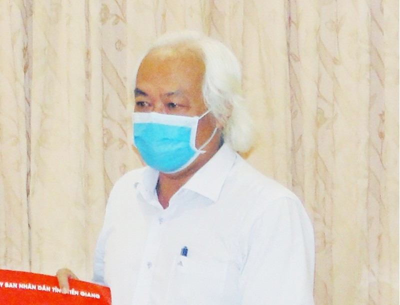 Giám đốc CDC Tiền Giang bị kỷ luật khai trừ Đảng. Tại kỳ họp thứ 6 mới đây, Ủy ban Kiểm tra Tỉnh ủy Tiền Giang thi hành kỷ luật bằng hình thức khai trừ đối với 4 người gồm: Nguyễn Ngọc Chơn - Bí thư Đảng ủy, Giám đốc CDC; Võ Thanh Bình - Đảng viên, Bí thư Chi bộ 2, Đảng ủy CDC Tiền Giang; Triệu Vương Tuyền - Chi ủy viên Chi bộ 2, Đảng ủy CDC Tiền Giang; Đặng Minh Uy - Đảng viên Chi bộ 2, Đảng ủy CDC Tiền Giang. Ủy ban Kiểm tra Tỉnh ủy Tiền Giang cũng xem xét, đề nghị thi hành kỷ luật ông Trần Thanh Thảo, Tỉnh ủy viên, Giám đốc Sở Y tế Tiền Giang.