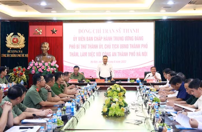 Chu tich Ha Noi: “CATP chu dong moi tinh huong, bao dam an toan tuyet doi cho Thu do”