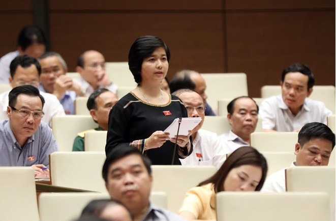 Đó chỉ là một số phát ngôn ấn tượng của nữ đại biểu Ksor H'Bơ Khăp đối với nhiều vấn đề mà cử tri còn băn khoăn, lo lắng trong các lĩnh vực giáo dục đào tạo, câu chuyện thủy điện, hay môi trường... Qua một nhiệm kỳ là đại biểu dân cử, đại biểu Ksor H'Bơ Khăp đã luôn cố gắng tốt nhất có thể để làm tròn trách nhiệm của người đại biểu nhân dân và đã thực hiện đúng lời hứa trước cử tri khi tham gia ứng cử đại biểu Quốc hội khóa XIV.