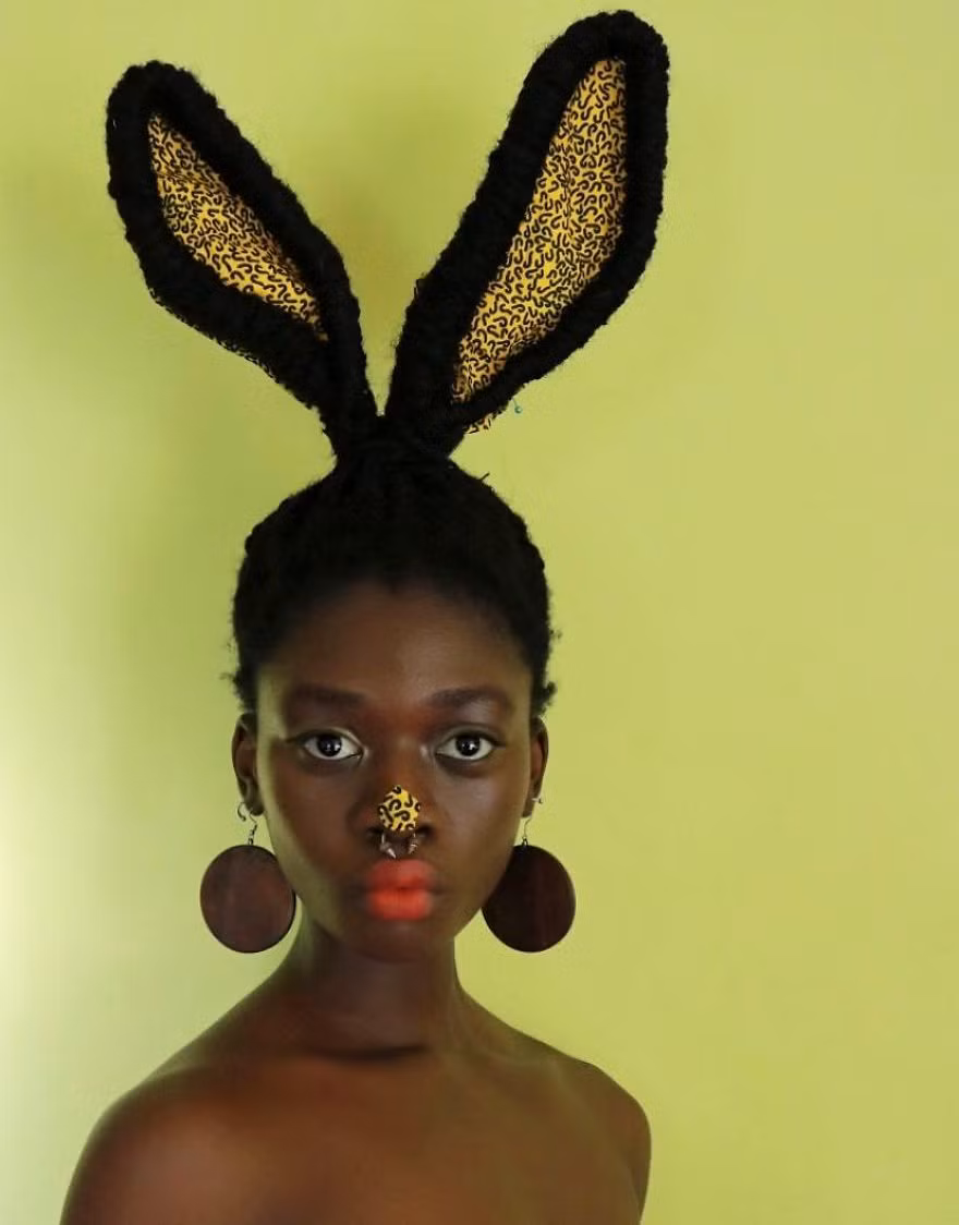 Kiểu tóc tai thỏ dễ thương phù hợp với những cô gái tuổi teen.