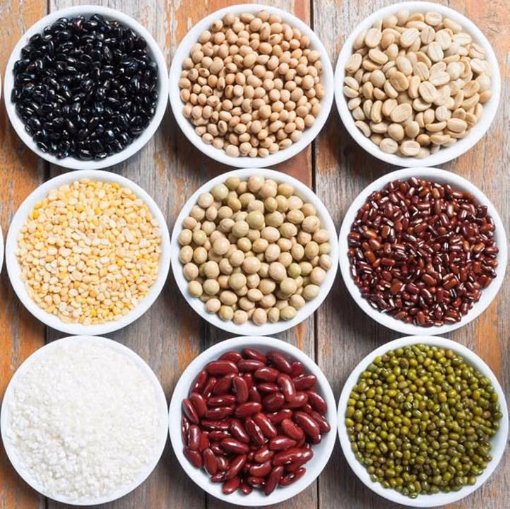 Một số loại ngũ cốc phổ biến có thể kể đến là các loại gạo (gạo lứt, gạo nếp, gạo tẻ,...), yến mạch, đại mạch, hắc mạch, lúa mì,... (Nguồn Botngucoc)