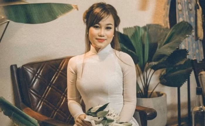 Mới nhất là vụ tuyển chồng của thiếu nữ Hà Thành sinh năm 1994. Những tiêu chí mà cô đưa ra kỹ càng từng tiểu tiết từ tính cách, suy nghĩ, cư xử. Cô gái tự đưa ra những ưu điểm của mình là lương ổn, tự lập, xinh xắn, đảm đang. Cô nàng hứa hẹn, nếu như tìm được người yêu đúng chuẩn đề ra thì cô sẽ tổ chức đám cưới tại khách sạn to nhất, hoành tráng nhất Hà Nội. Ảnh: FBNV.