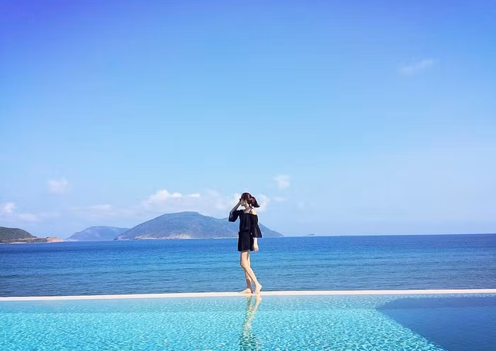 Than tien ty ty Dang Thu Thao dot mat fan moi lan ra bien