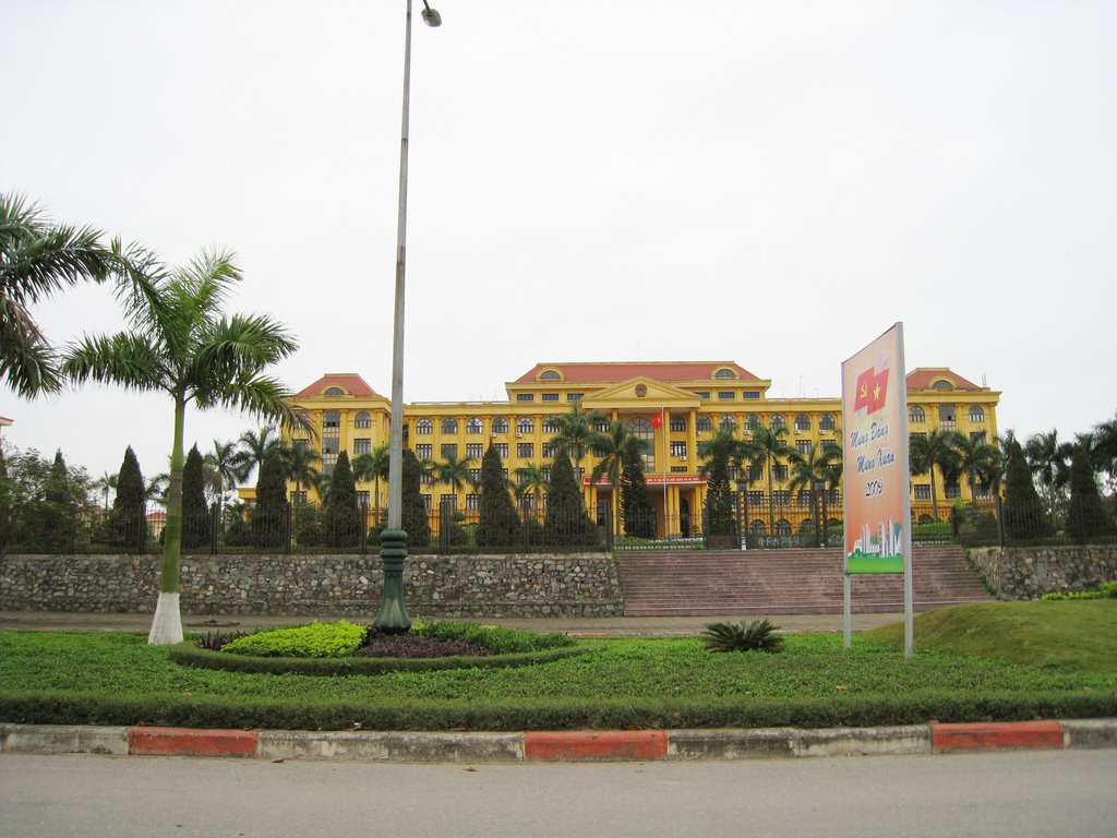 Vinh Phuc va Thanh tra Chinh phu co nhieu can bo sap nghi huu cong tac nuoc ngoai?