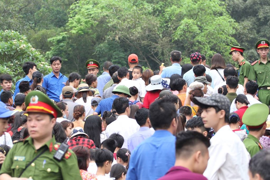 Giỗ Tổ Hùng Vương-Lễ hội Đền Hùng năm Kỷ Hợi 2019 được tổ chức trang nghiêm, trọng thể, mang tính cộng đồng sâu sắc gắn với các hoạt động nhằm tôn vinh các giá trị văn hóa thời đại Hùng Vương. Tuyên truyền rộng rãi với đồng bào trong nước cũng như bạn bè quốc tế về hai Di sản văn hóa phi vật thể đại diện của nhân loại là “Hát Xoan Phú Thọ” và “Tín ngưỡng thờ cúng Hùng Vương ở Phú Thọ”, góp phần nâng tầm giá trị của văn hóa Việt Nam trong đời sống cộng đồng dân tộc và trên trường quốc tế.