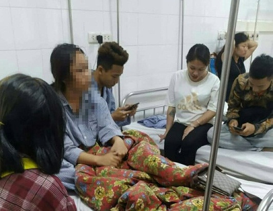 Vu nu sinh bi nhom ban danh hoi dong: So GD&DT Quang Ninh bao cao gi?