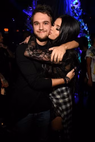 DJ Zeed công khai hẹn hò vớ Selena Gomez từ năm 2015. Tuy nhiên, cặp đôi Hollywood nhanh chóng chia tay sau 3 tháng hẹn hò. Chia sẻ với Billboard, Zeed nói: "Cô ấy đã làm thay đổi cuộc sống của tôi rất nhiều".
