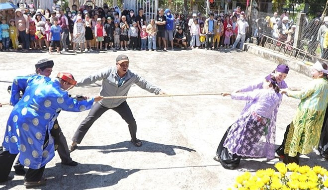 Dac sac le khai ha dau nam cua nguoi Muong o Dak Lak