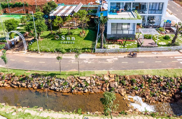 Bao Loc dang tro thanh “Paris tho mong cua Viet Nam“