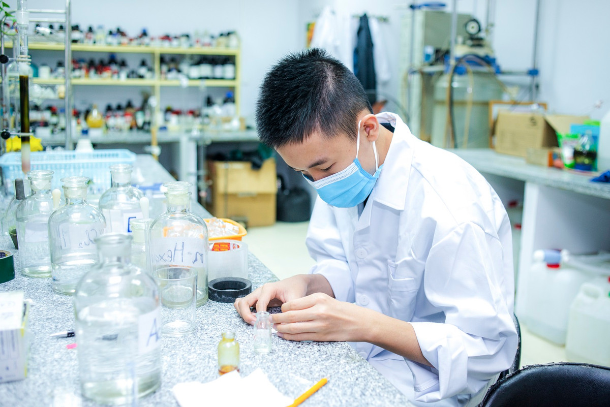 Hoc sinh Vinschool bao cao khoa hoc tai Hoi nghi Cong nghe Sinh hoc toan quoc 2021-Hinh-2