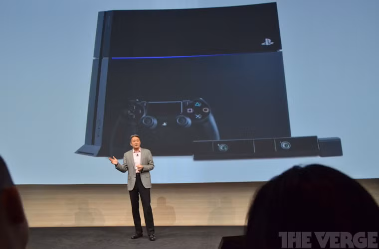 Với kết quả kinh doanh đáng kinh ngạc của PlayStation 4, 4.1 triệu máy bán ra trong dịp Tết Dương lịch vừa qua và hơn 18.5 triệu máy trong quý cuối năm 2013, PS4 được xem là dòng máy console có tăng trưởng bán hàng cao nhất trong lịch sử ngành công nghiệp trò chơi từ trước tới nay. Số lượng người chơi trả tiền thường xuyên của dịch vụ PlayStation Plus đã lên đến con số 10.9 triệu.