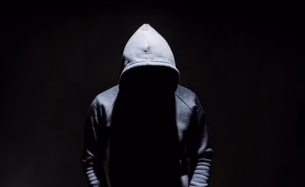 Bang dang toi pham dung thu doan gi dua nguoi vuot bien trai phep?-Hinh-2